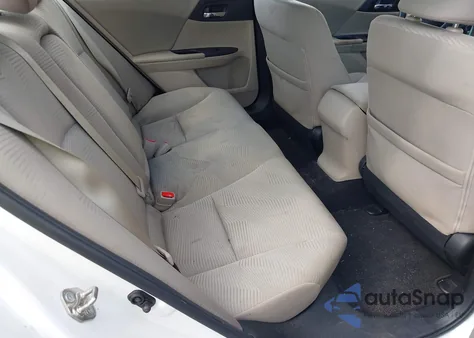 2017 Honda Accord Lx z USA, uszkodzony, nr VIN 1HGCR2F35HA197657